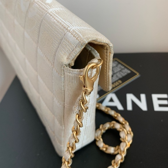 CHANEL 💛 Metallic Gold White Rectangular Convertible Clutch East West Flap Bag - Picture 12 of 17